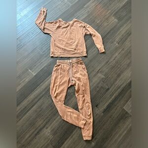 MATE the label lounge set